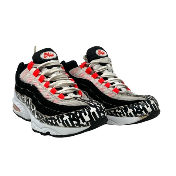 Nike Air Max 95 GS 7y 8.5w Just Do it Print Serfio Lozano Black White Orange - Picture 2 of 16